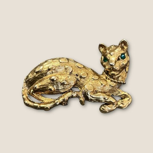 Vintage Estate Gold Tone Spotted Green Eyed Leopard Brooch Pin - Picture 2 of 7